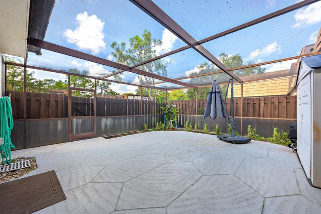 148 WEYBRIDGE Circle C, Royal Palm Beach, FL 33411