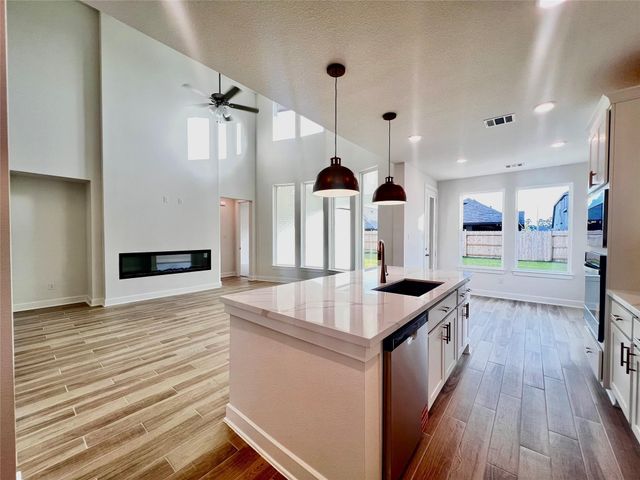 1139 Beals Creek Street, Conroe, TX 77304