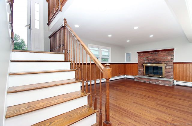 5 Great Meadow Drive, North Haven, CT 06473
