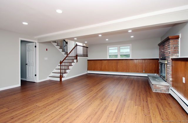 5 Great Meadow Drive, North Haven, CT 06473