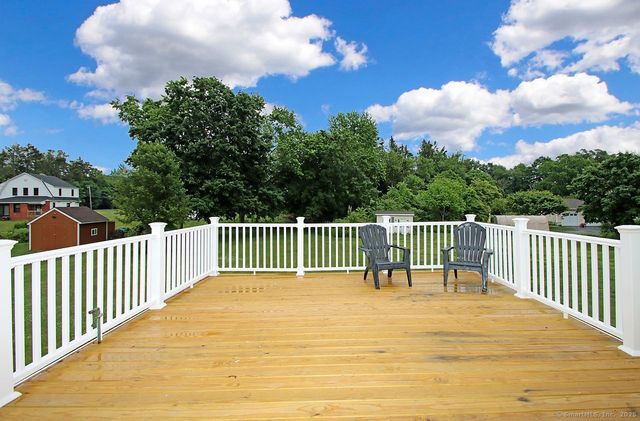 5 Great Meadow Drive, North Haven, CT 06473