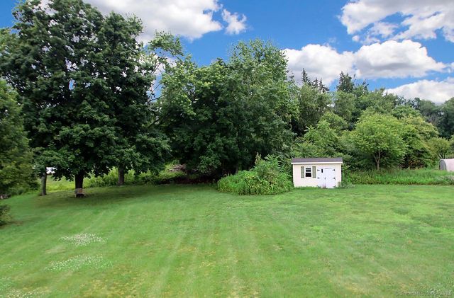5 Great Meadow Drive, North Haven, CT 06473