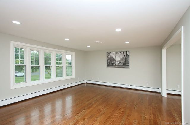 5 Great Meadow Drive, North Haven, CT 06473