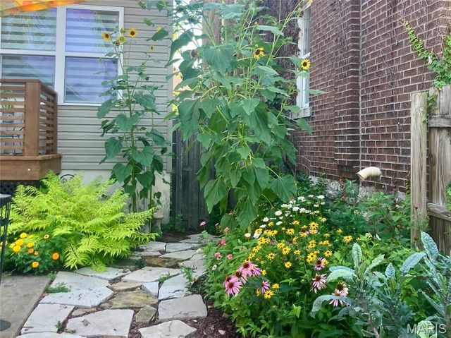 5784 McPherson Avenue, St Louis, MO 63112