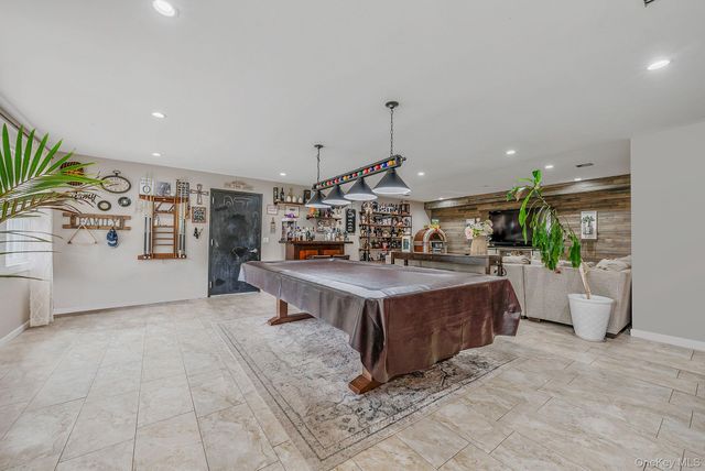 1582 Little Neck Avenue, North Bellmore, NY 11710