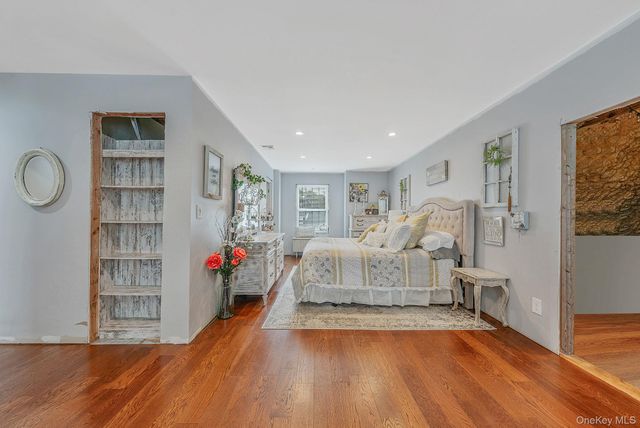 1582 Little Neck Avenue, North Bellmore, NY 11710