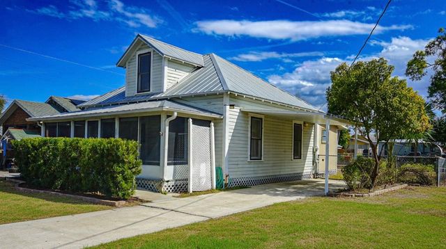 146 N HERNANDO AVENUE, Arcadia, FL 34266