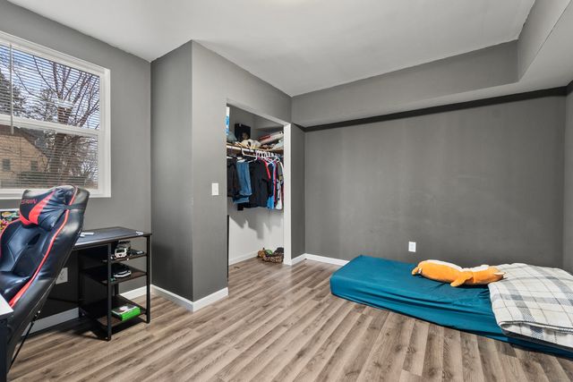 915 Dawes Avenue, Joliet, IL 60435