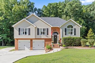 105 Creekside Drive, Dalton, GA 30720