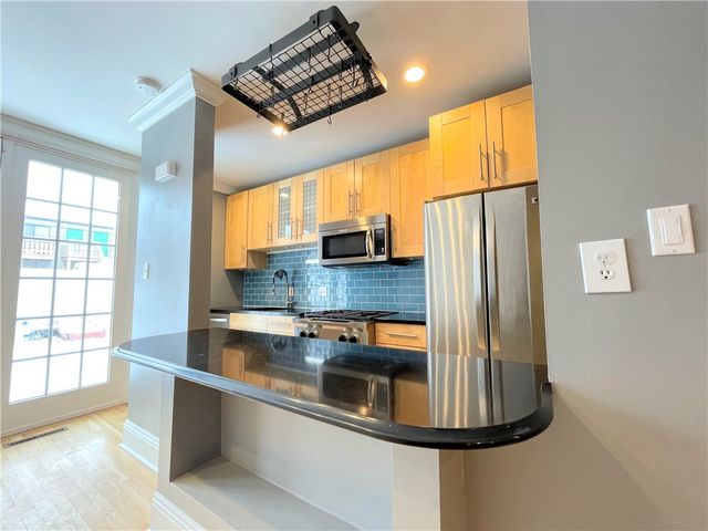 5717 Kentucky Ave B, Shadyside, PA 15232