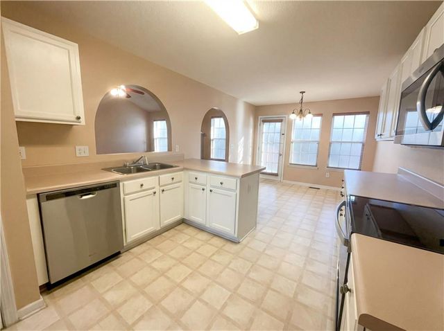 3062 Crest Ridge Circle SW, Marietta, GA 30060