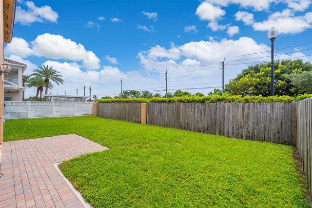 18031 NW 87th Ct 0, Hialeah, FL 33018