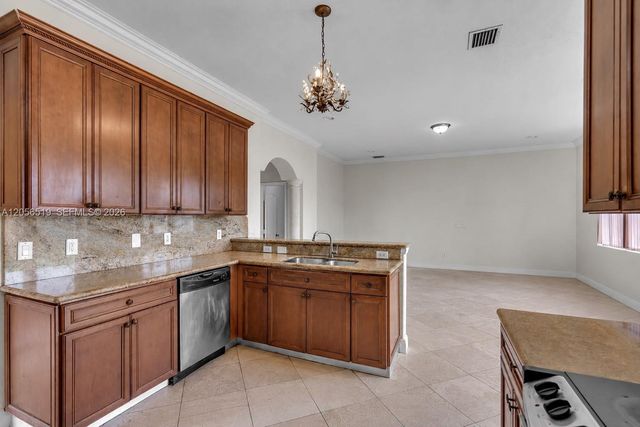 18031 NW 87th Ct 0, Hialeah, FL 33018