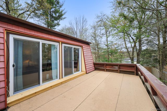 18 Ridge Road, Mount Kisco, NY 10549