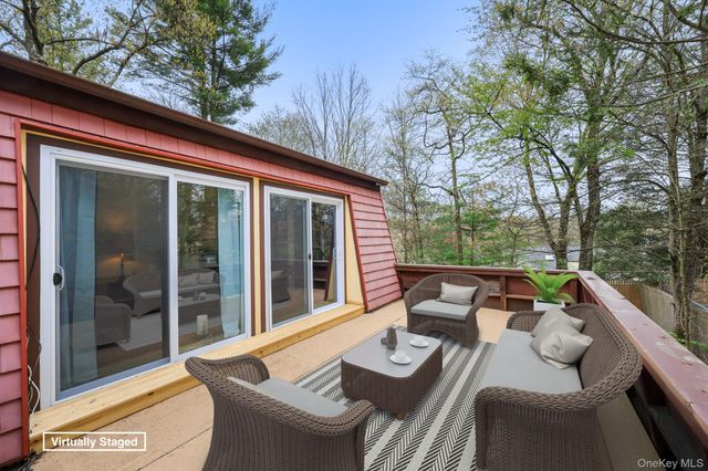 18 Ridge Road, Mount Kisco, NY 10549