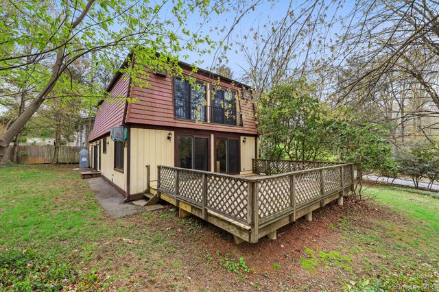 18 Ridge Road, Mount Kisco, NY 10549