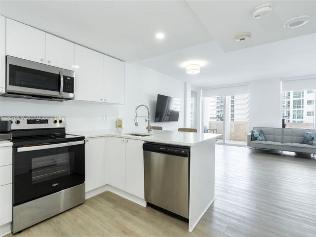 10275 Collins Ave 1502, Bal Harbour, FL 33154
