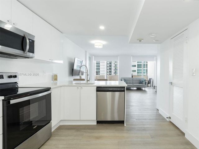 10275 Collins Ave 1502, Bal Harbour, FL 33154
