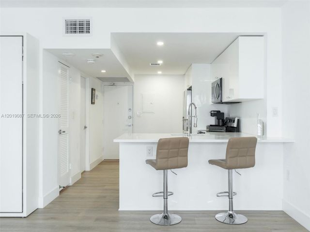 10275 Collins Ave 1502, Bal Harbour, FL 33154