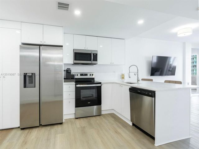 10275 Collins Ave 1502, Bal Harbour, FL 33154