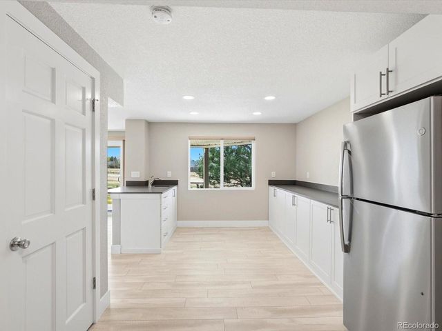 1630 Peregrine Ct, Broomfield, CO 80020
