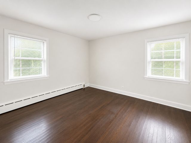 2811 FOREST Lane, Waukegan, IL 60087