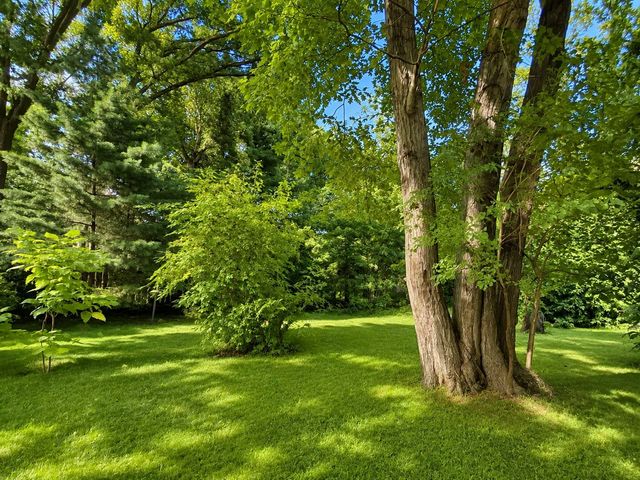 2811 FOREST Lane, Waukegan, IL 60087
