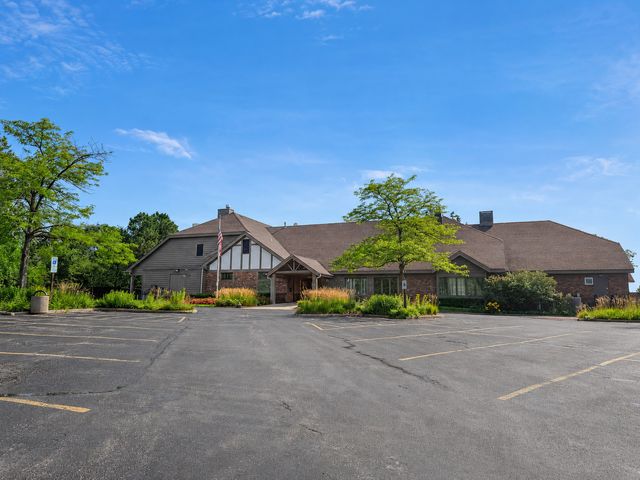 2811 FOREST Lane, Waukegan, IL 60087
