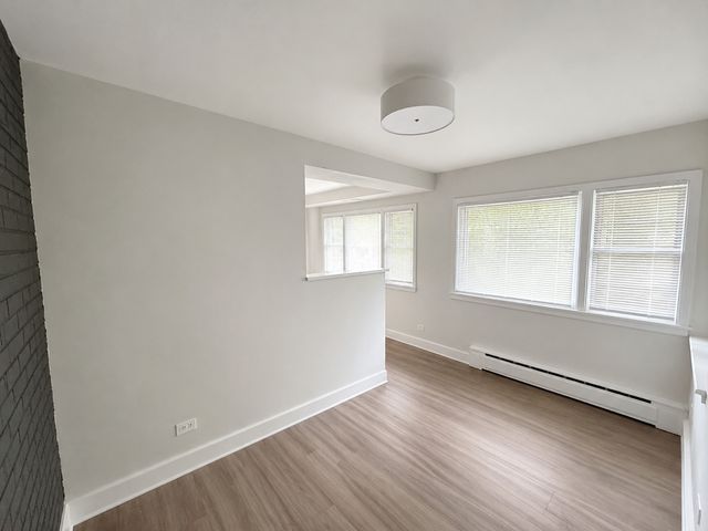 2811 FOREST Lane, Waukegan, IL 60087