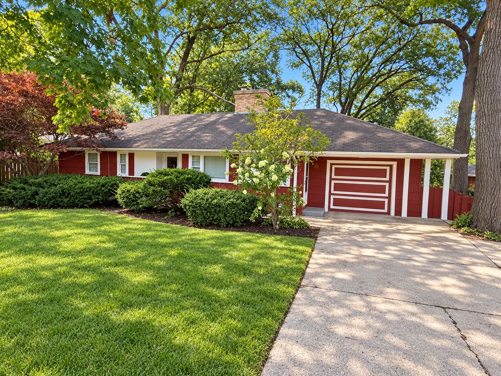 2811 FOREST Lane, Waukegan, IL 60087