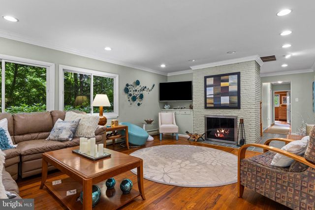 1403 BERWYN PAOLI RD, Paoli, PA 19301