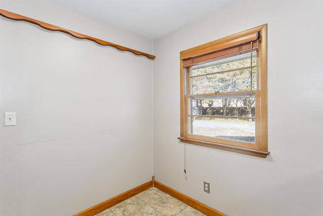 6330 E Willowbrook Rd, Wichita, KS 67218