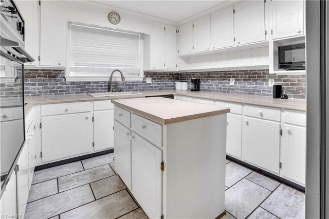 1931 Greenwood Road, Asheboro, NC 27203