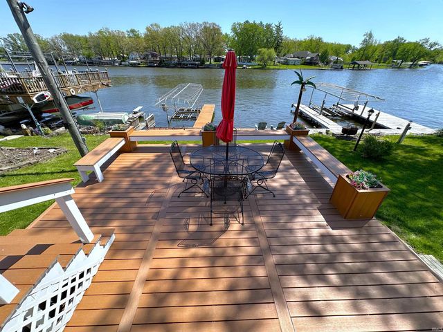 6855 N Skaggs Court, Monticello, IN 47960