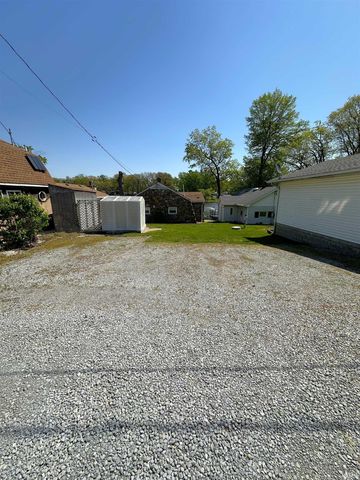 6855 N Skaggs Court, Monticello, IN 47960
