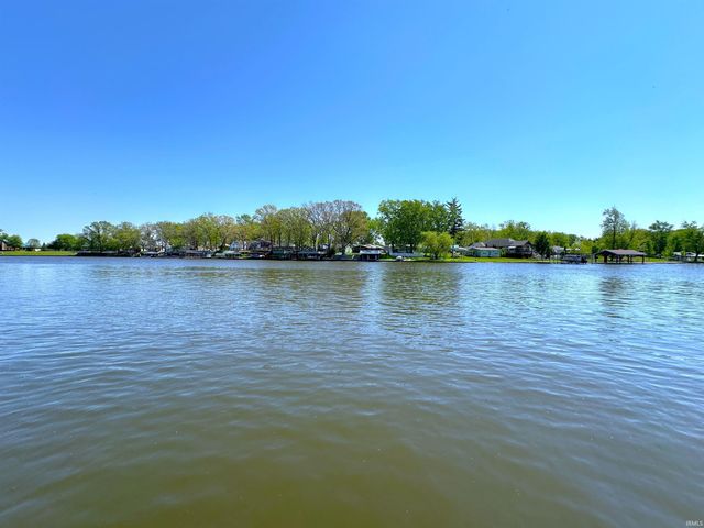 6855 N Skaggs Court, Monticello, IN 47960