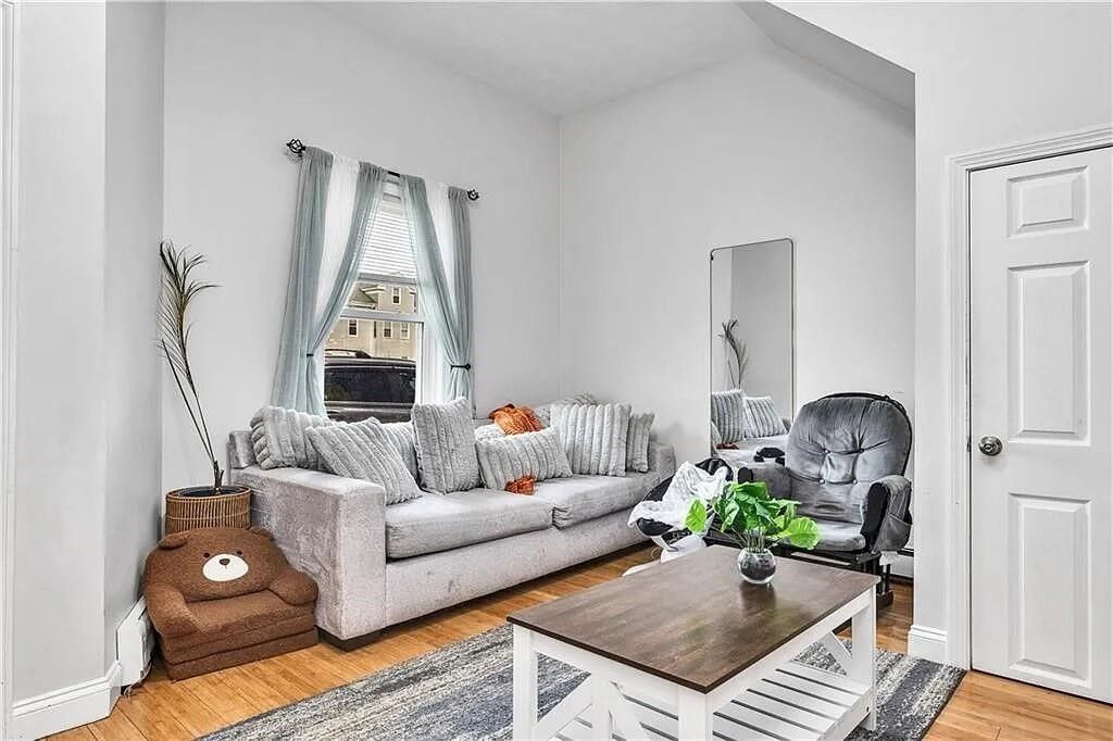 186 Federal Street 1, Providence, RI 02903