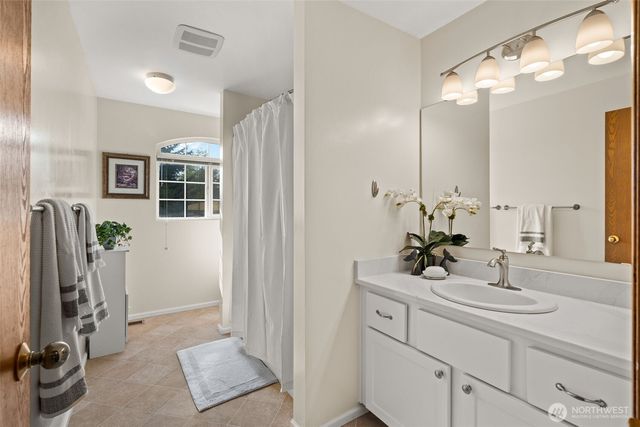 13730 Connor Loop NW, Silverdale, WA 98383
