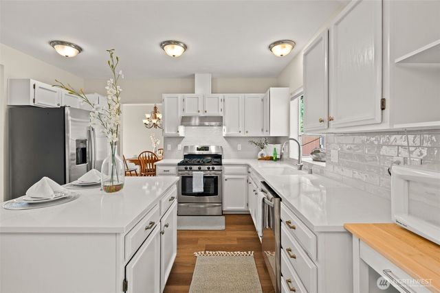 13730 Connor Loop NW, Silverdale, WA 98383