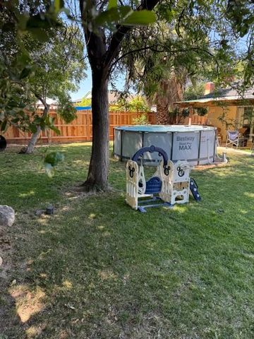 2415 Fordham Avenue, Clovis, CA 93611