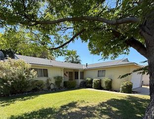 2415 Fordham Avenue, Clovis, CA 93611