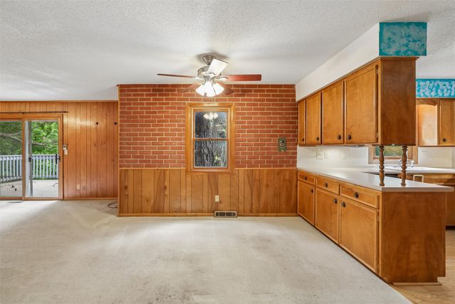 3414 Skyline Drive, Des Moines, IA 50310