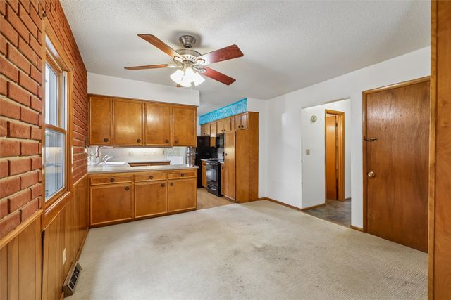 3414 Skyline Drive, Des Moines, IA 50310