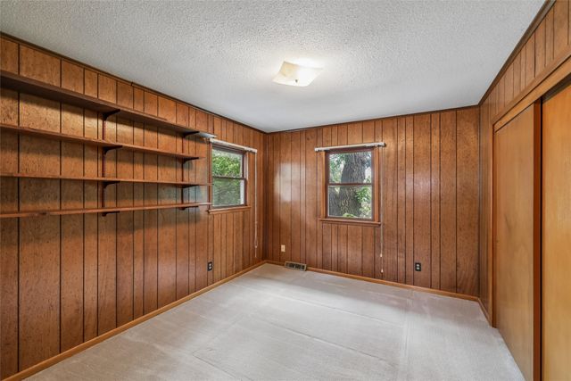 3414 Skyline Drive, Des Moines, IA 50310