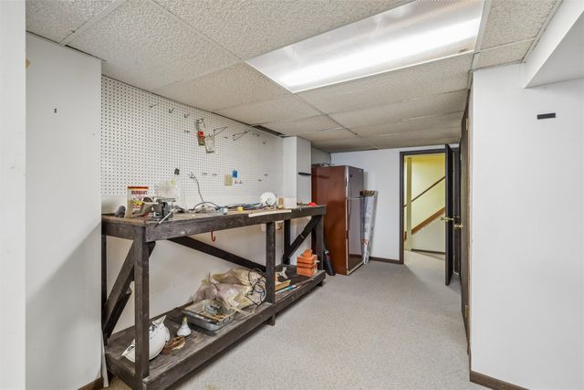 3414 Skyline Drive, Des Moines, IA 50310