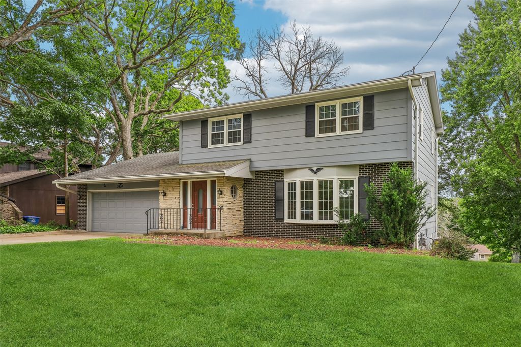 3414 Skyline Drive, Des Moines, IA 50310