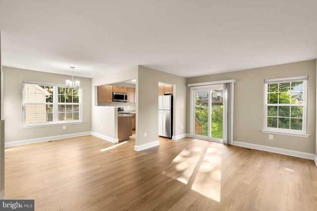 12104 SONGBIRD LN, Germantown, MD 20876