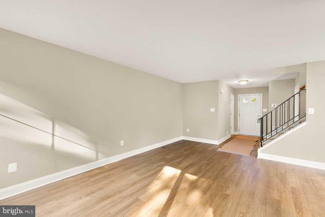 12104 SONGBIRD LN, Germantown, MD 20876