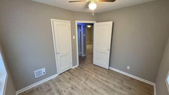 2152 S HUBERT CIR, Memphis, TN 38108