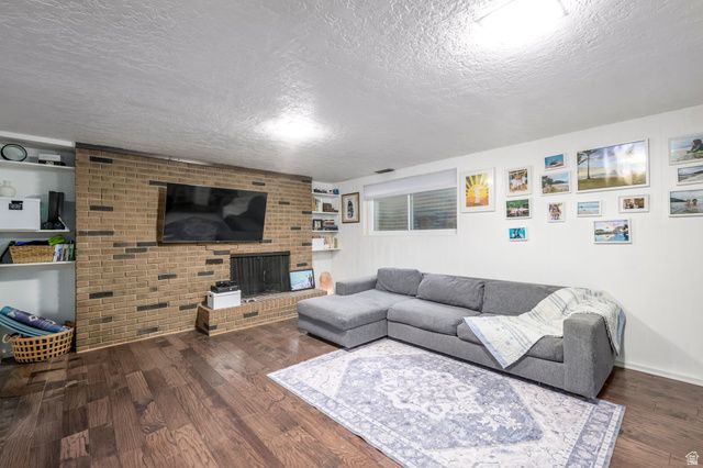 4533 S TANGLEWOOD DR, Holladay, UT 84117